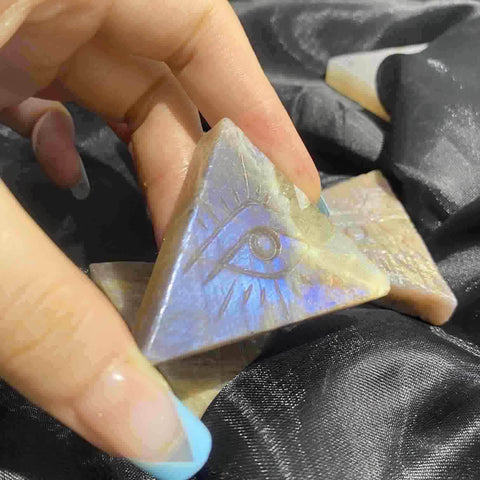 Moonstone Third Eyes