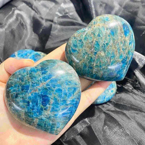 Large Apatite Heart